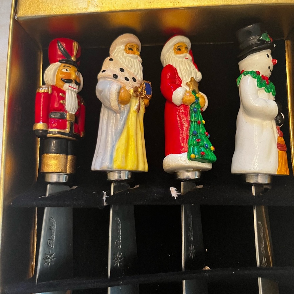 Christopher Radko 4 set knife